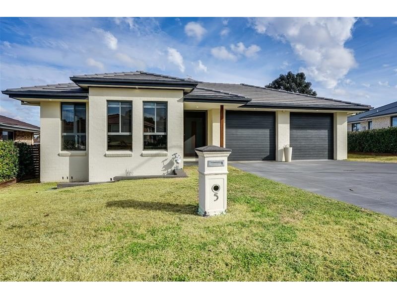 5 Bill Watson Court, Armidale NSW 2350
