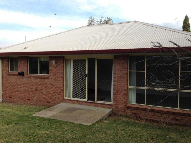 10B Kelly Avenue, Armidale NSW 2350