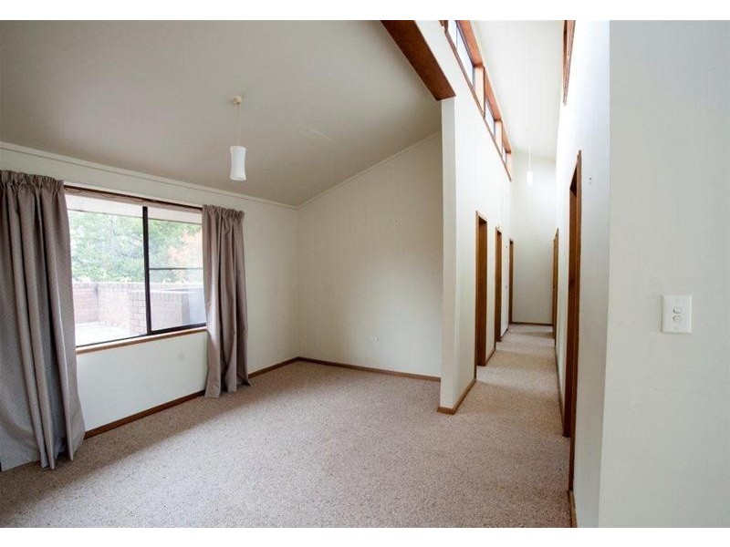 2/121 Mossman Street, Armidale NSW 2350