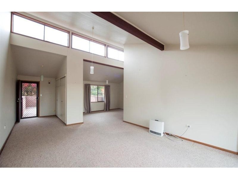 2/121 Mossman Street, Armidale NSW 2350