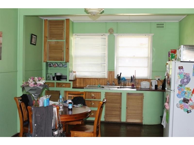 10 Shambrook Avenue, Armidale NSW 2350