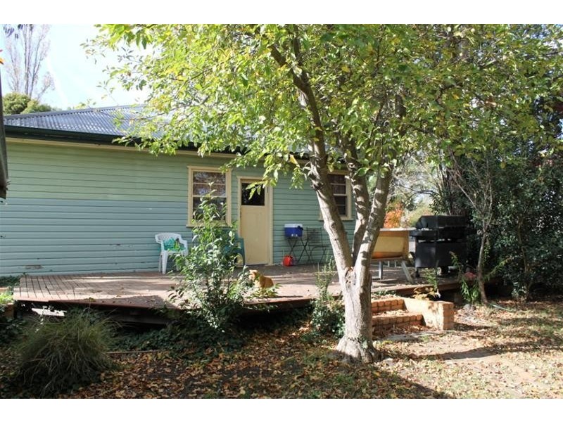 10 Shambrook Avenue, Armidale NSW 2350