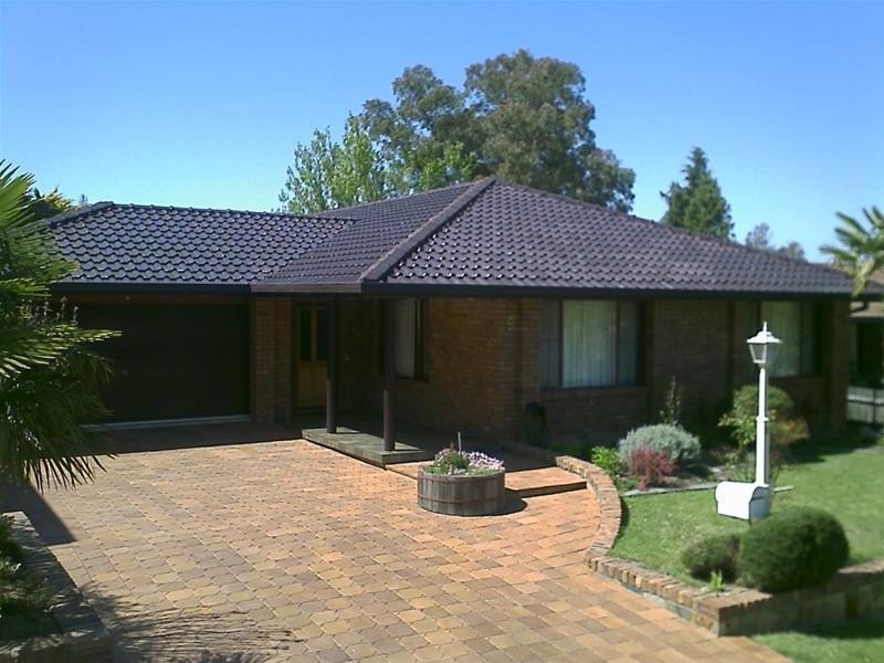 9 Mayfield Avenue, Armidale NSW 2350