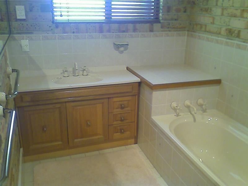 9 Mayfield Avenue, Armidale NSW 2350