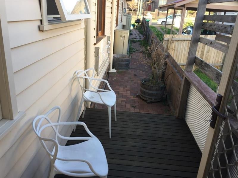 2/112 Barney Street, Armidale NSW 2350