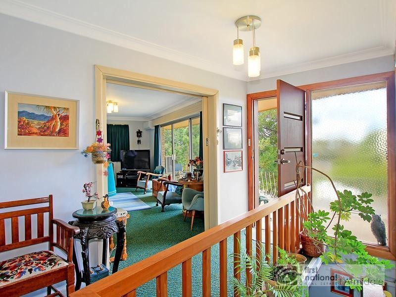 25 Campion Parade, Armidale NSW 2350