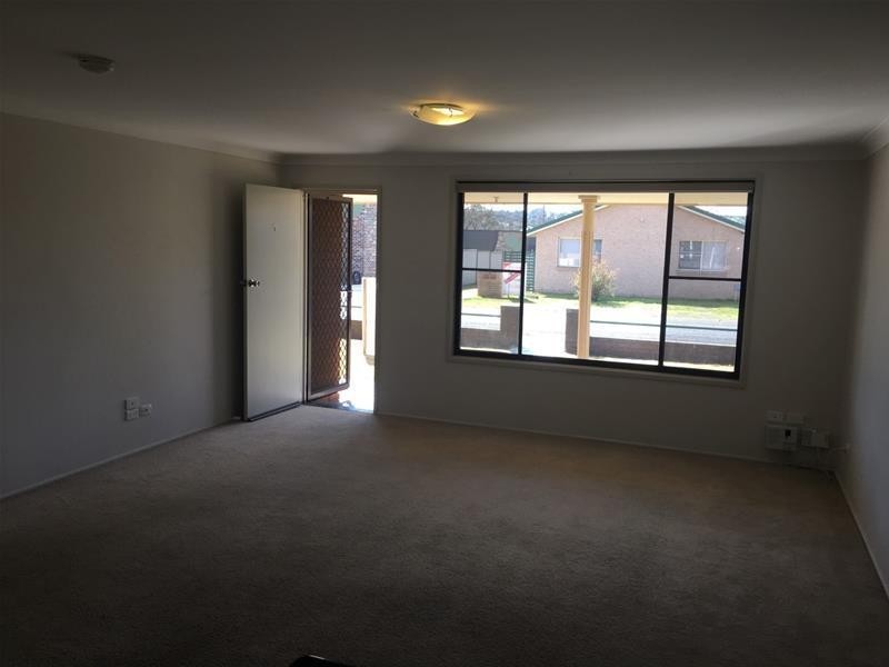 1/4 Oliver Avenue, Armidale NSW 2350