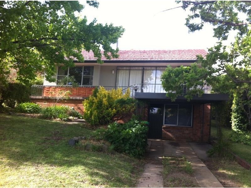 29 Richardson Avenue, Armidale NSW 2350