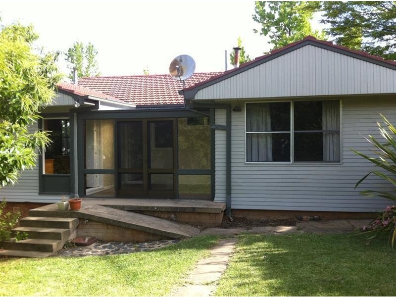 29 Richardson Avenue, Armidale NSW 2350