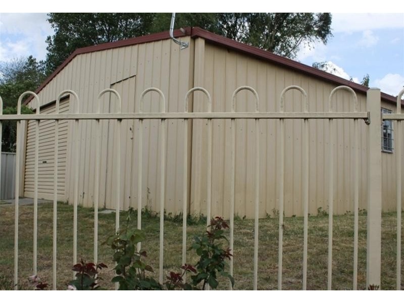 3 Chandler Close, Armidale NSW 2350