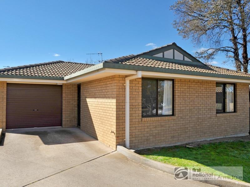 1/24 Samuelson Crescent, Armidale NSW 2350