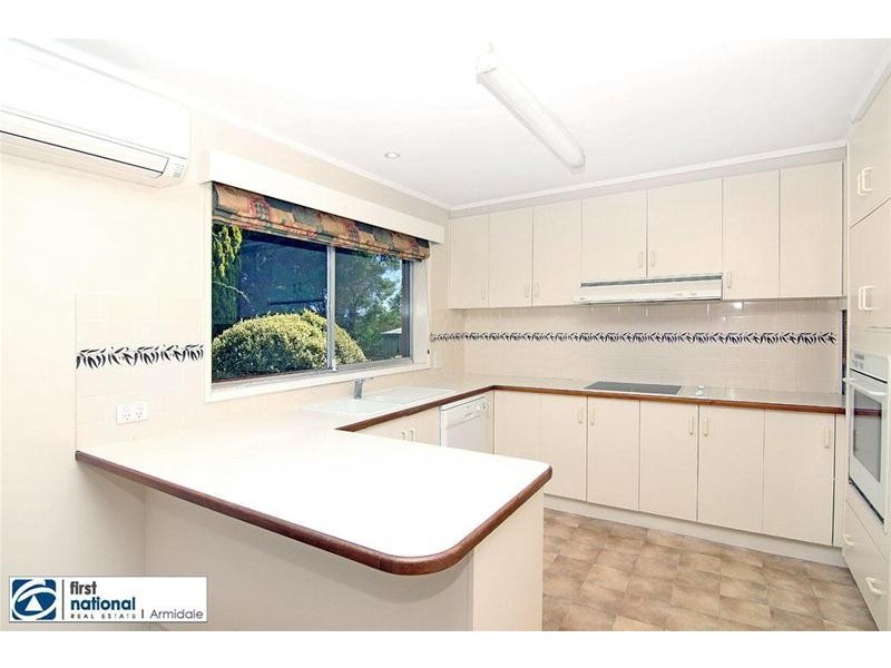 5 Bishop Crescent, Armidale NSW 2350