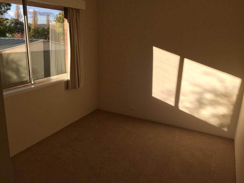 5 Bishop Crescent, Armidale NSW 2350