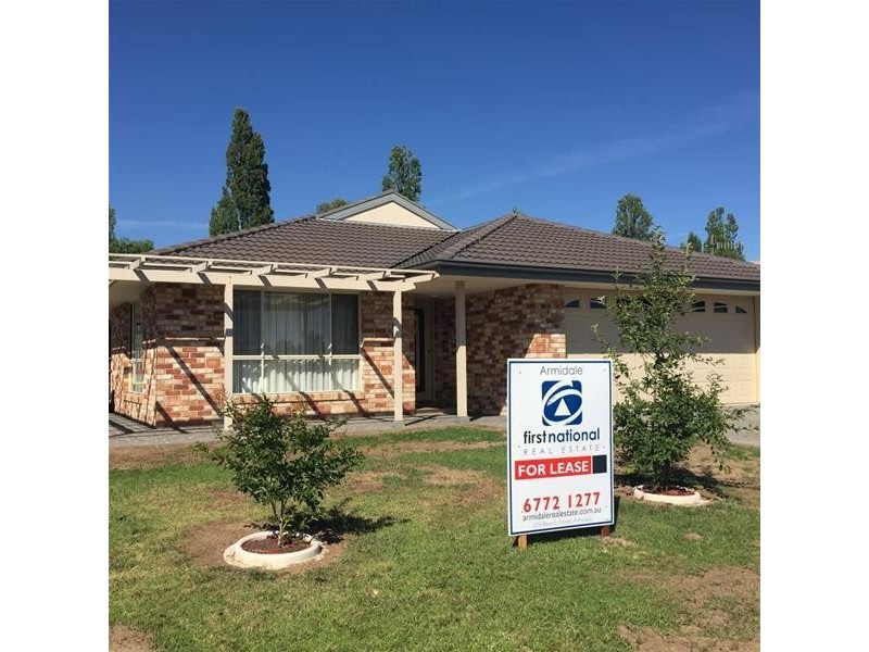 7 Rusden Court, Armidale NSW 2350