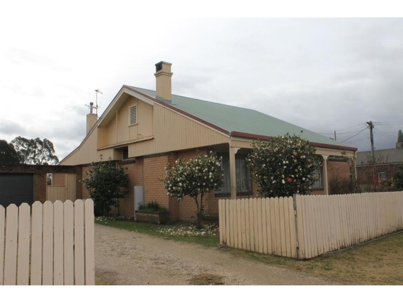 118 Niagara Street, Armidale NSW 2350