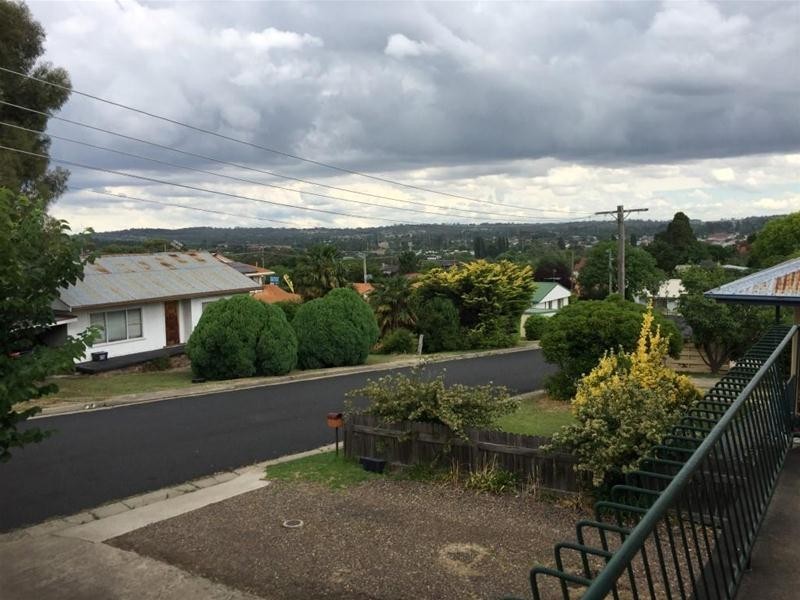 10 Kelly Avenue, Armidale NSW 2350