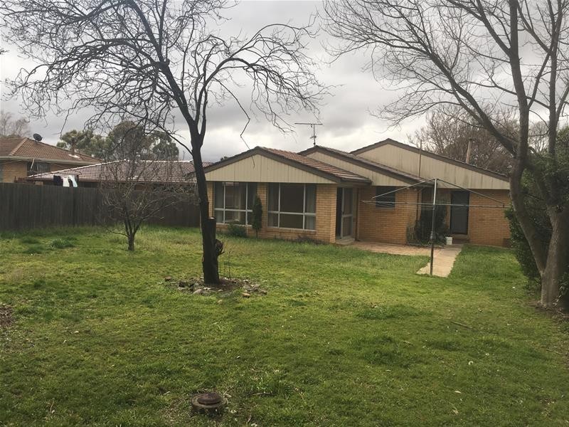 16 McKeon Avenue, Armidale NSW 2350