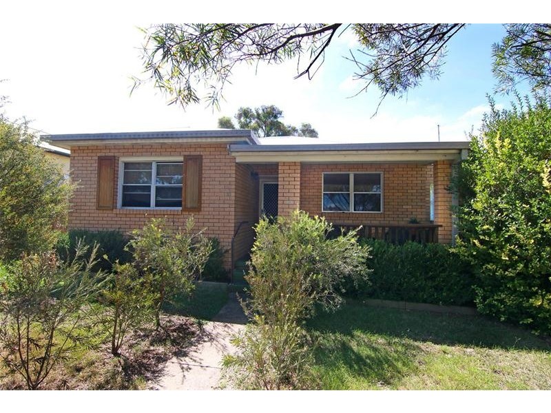 33 Newton Street, Armidale NSW 2350