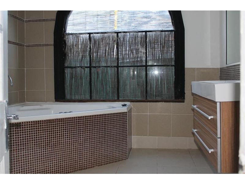 33 CLAUDE Street, Armidale NSW 2350