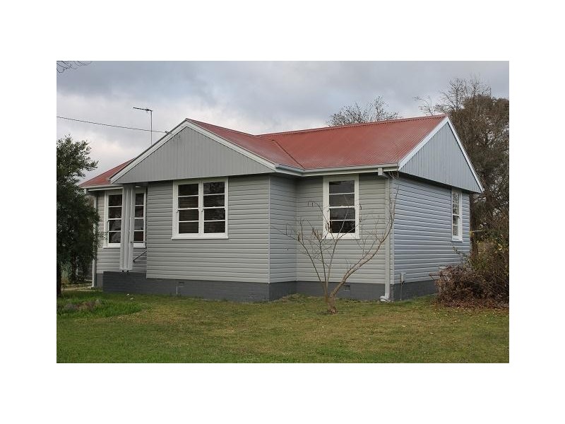 9 Elizabeth Street, Armidale NSW 2350