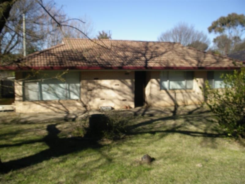 13 Chestnut Avenue, Armidale NSW 2350