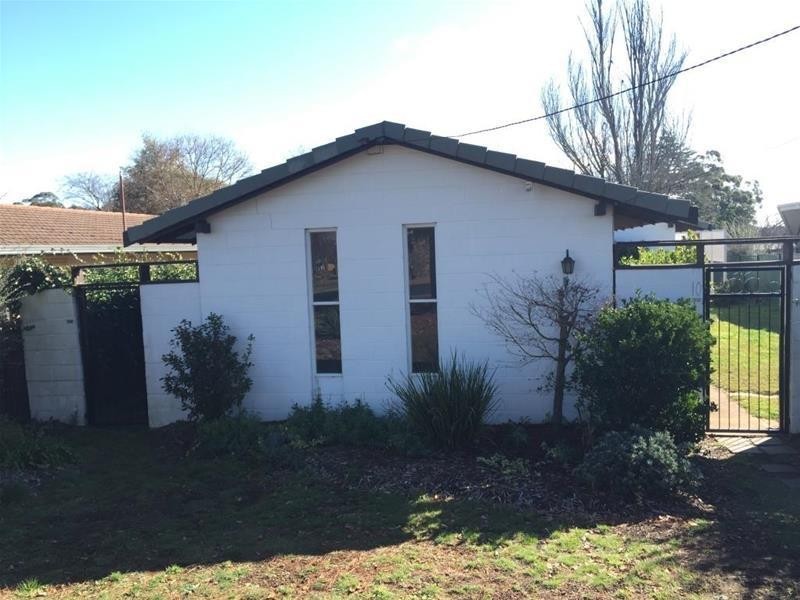 10 Judith Street, Armidale NSW 2350