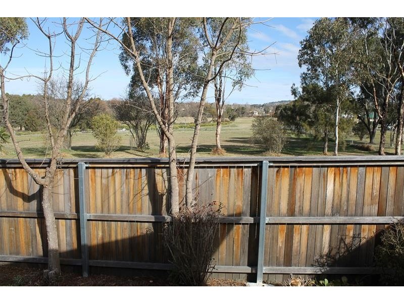11 Douglas Street, Armidale NSW 2350