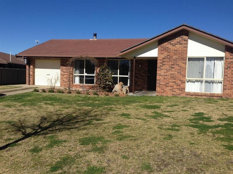 14 Alahna Drive, Armidale NSW 2350