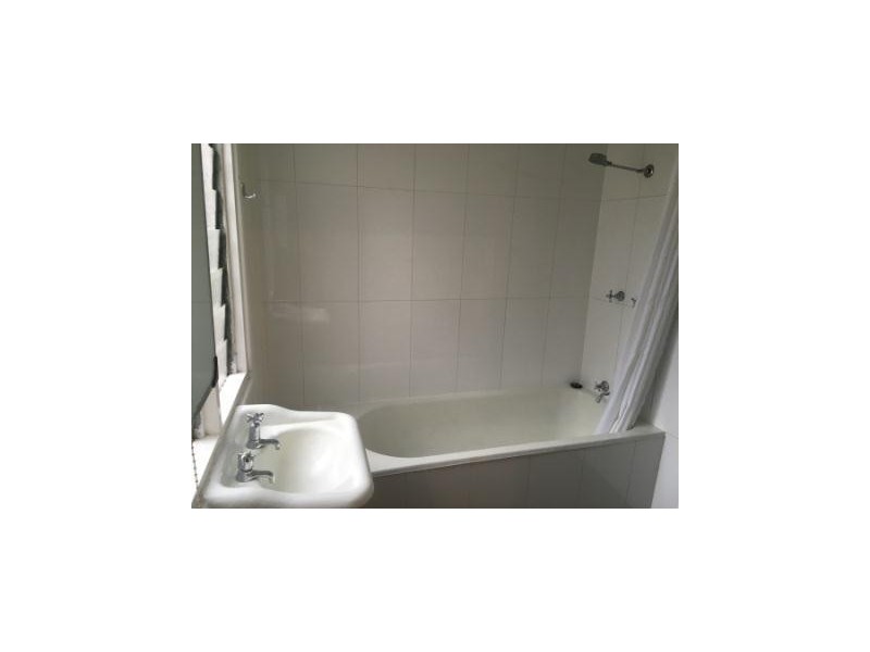 2/61 Markham Street, Armidale NSW 2350