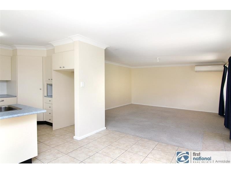 1/6 Speare Avenue, Armidale NSW 2350