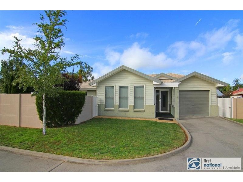 6/90 Douglas Street, Armidale NSW 2350