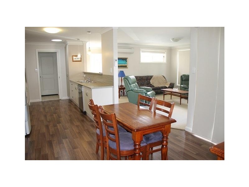 6/90 Douglas Street, Armidale NSW 2350