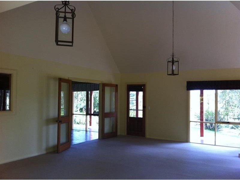 614 Puddledock Road, Armidale NSW 2350