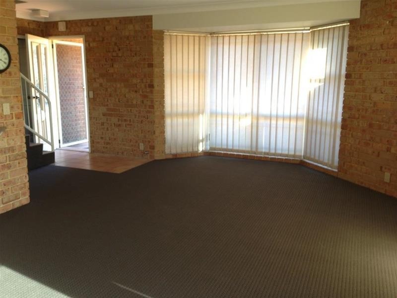 4/9 Phoenix Lane, Armidale NSW 2350