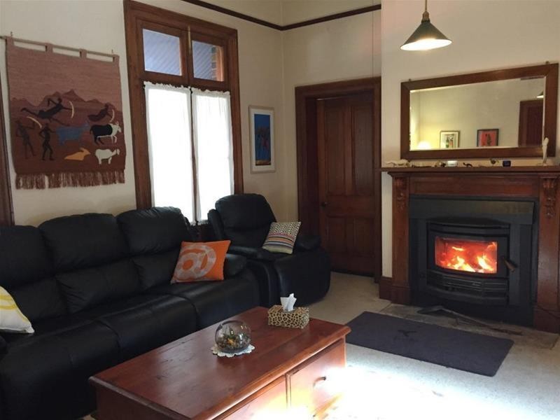 111 Brown Street, Armidale NSW 2350