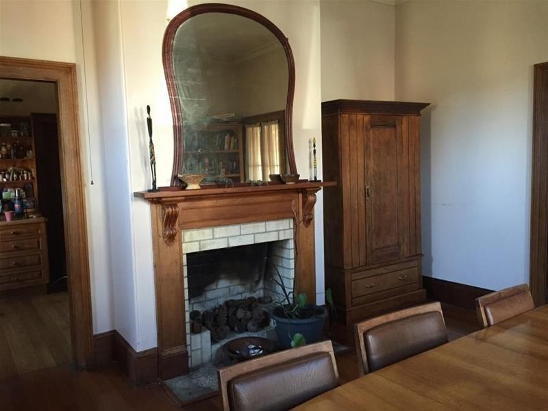 111 Brown Street, Armidale NSW 2350