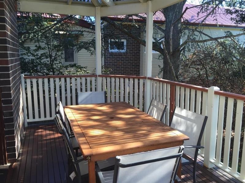 111 Brown Street, Armidale NSW 2350