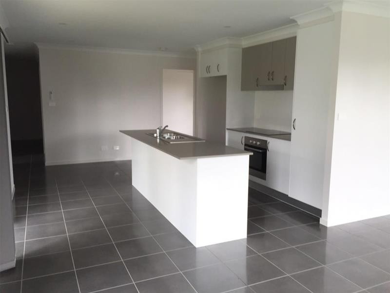 8 Dale Crescent, Armidale NSW 2350