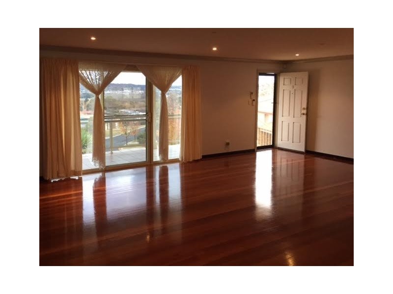 1 David Crescent, Armidale NSW 2350