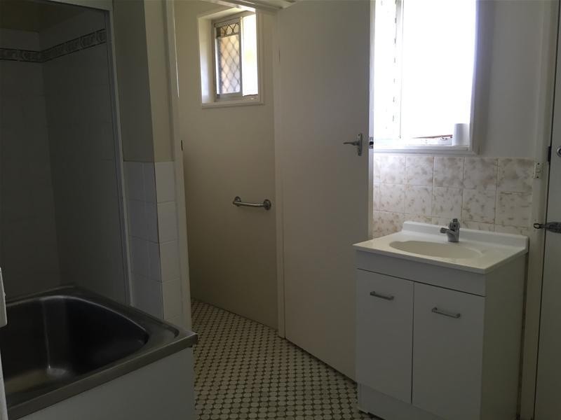 2/64 Niagara Street, Armidale NSW 2350