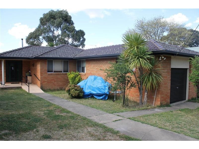 15 Drummond Avenue, Armidale NSW 2350