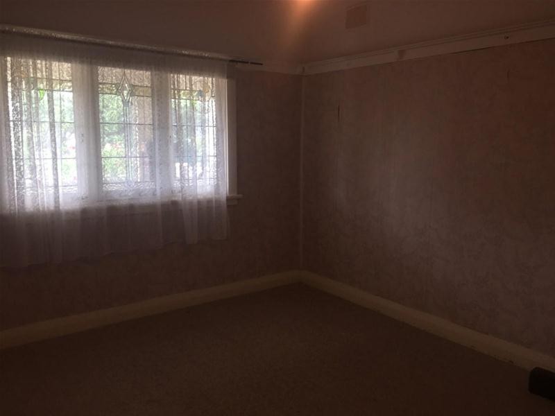 130 Barney Street, Armidale NSW 2350