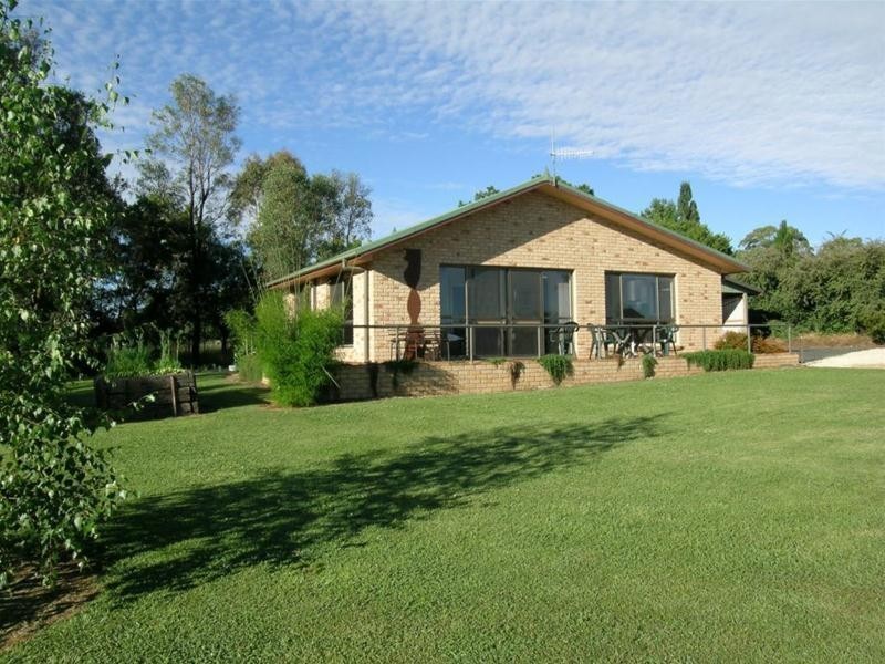 79A Chesnut Avenue, Armidale NSW 2350