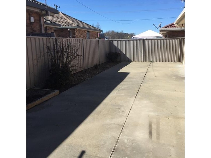 2/48 Golgotha Street, Armidale NSW 2350