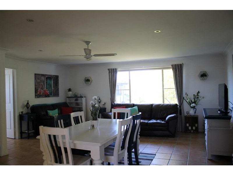 14 Donegal Terrace, Armidale NSW 2350