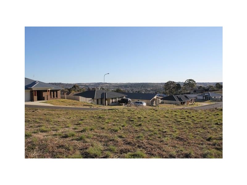 Grandview Crescent, Armidale NSW 2350