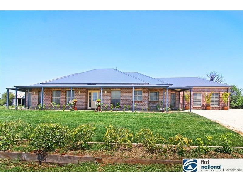 110 Simmons Road, Armidale NSW 2350