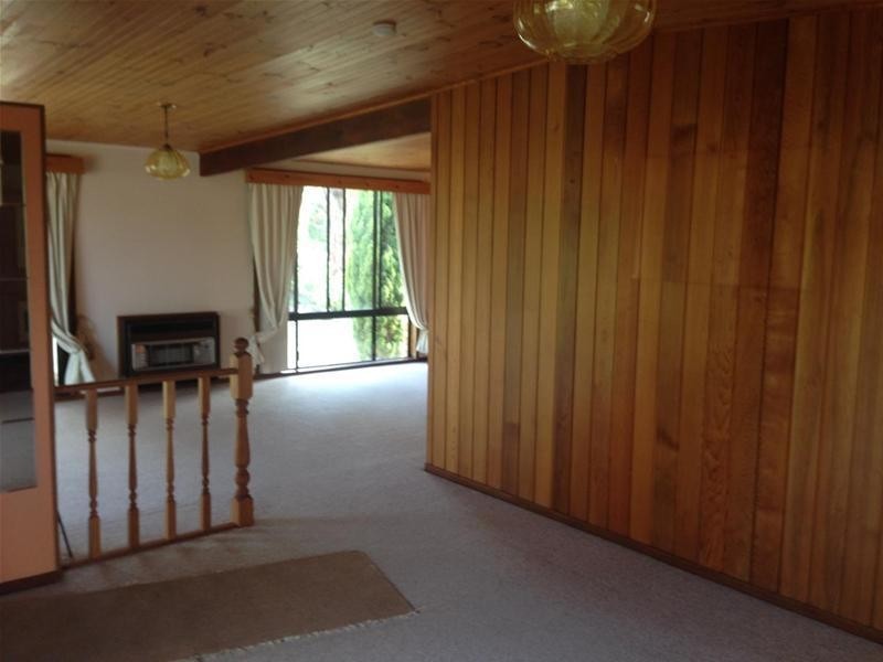 11 Douglas Street, Armidale NSW 2350