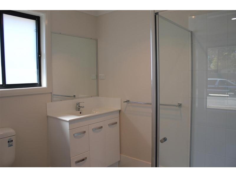 1/18 Lara Avenue, Armidale NSW 2350