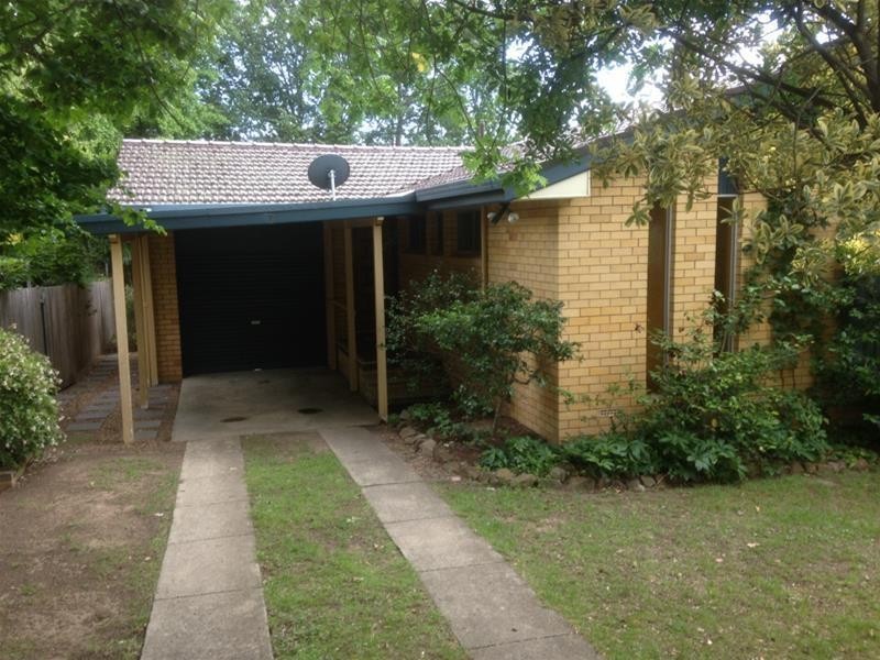 7 McKeon Avenue, Armidale NSW 2350